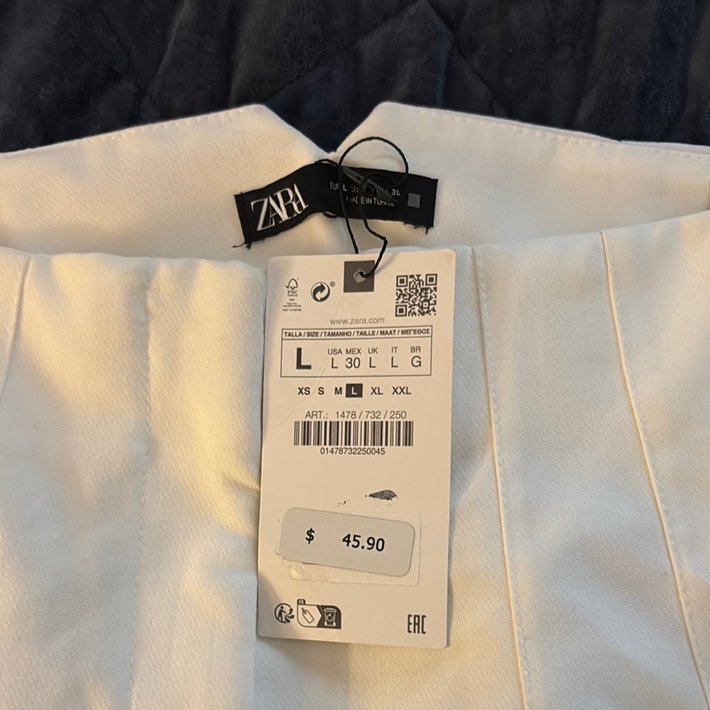 Zara white trousers NWT size Large